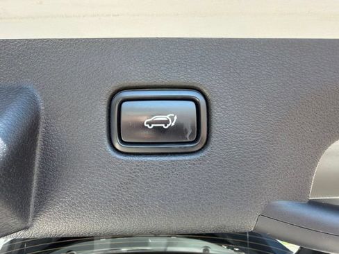 Used 2024 Kia Sportage SX FWD image 9