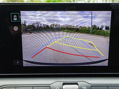 Used 2025 Kia K4 LXS image 6