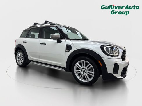 Used 2024 MINI Cooper Countryman S w/ Premium Package FWD image 12