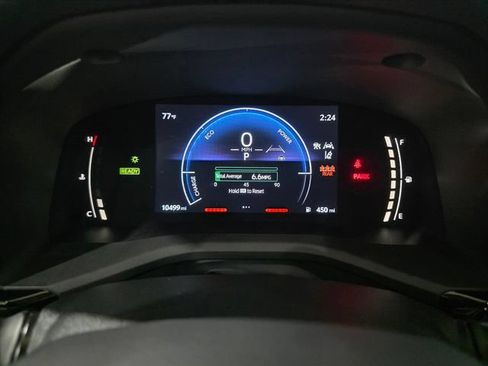 Used 2025 Toyota Camry SE AWD/4WD image 17