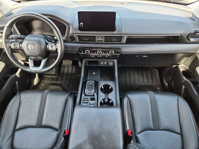 Used 2024 Honda Pilot Touring image 13