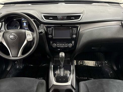 Used 2016 Nissan Rogue SV w/ SV Premium Package image 26