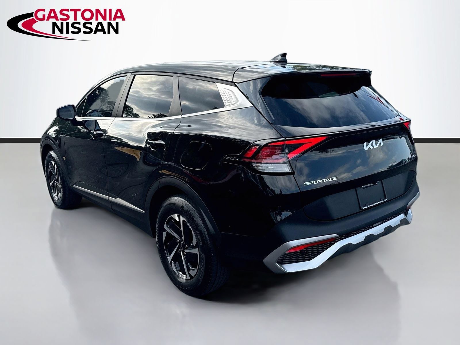 Used 2023 Kia Sportage LX AWD/4WD image 6