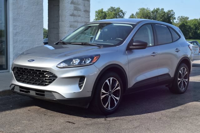 Used 2022 Ford Escape SE w/ SE Sport Appearance Package AWD/4WD image 16