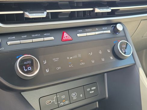 New 2025 Hyundai Sonata Limited image 29