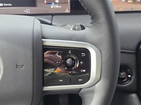 New 2026 Nissan Armada SL image 28