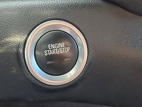 Used 2023 GMC Terrain SLE FWD image 27