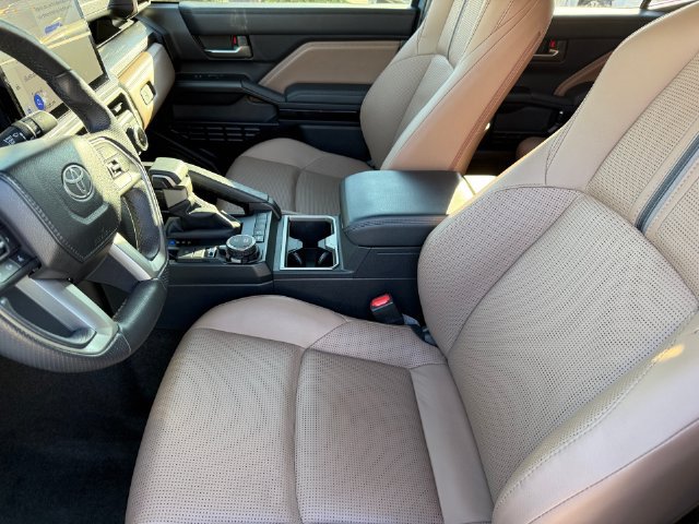 Used 2026 Toyota 4Runner Limited w/ Tow Technology Package AWD/4WD image 11