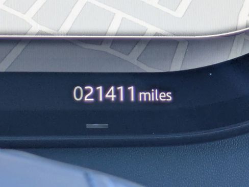 Certified 2023 Land Rover Range Rover SE image 11