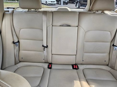Used 2016 Volvo XC70 T5 Premier w/ Proximity Package AWD/4WD image 18