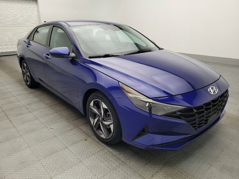 Used 2023 Hyundai Elantra SEL w/ Convenience Package FWD image 13