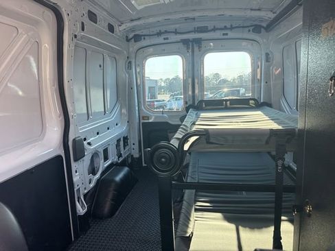 Used 2023 Ford Transit 250 Medium Roof AWD image 25