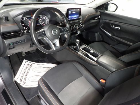Used 2022 Nissan Sentra SR w/ Electronics Package FWD image 10