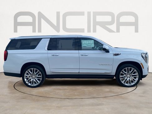 New 2026 GMC Yukon XL Denali w/ Denali Reserve Package AWD/4WD image 11