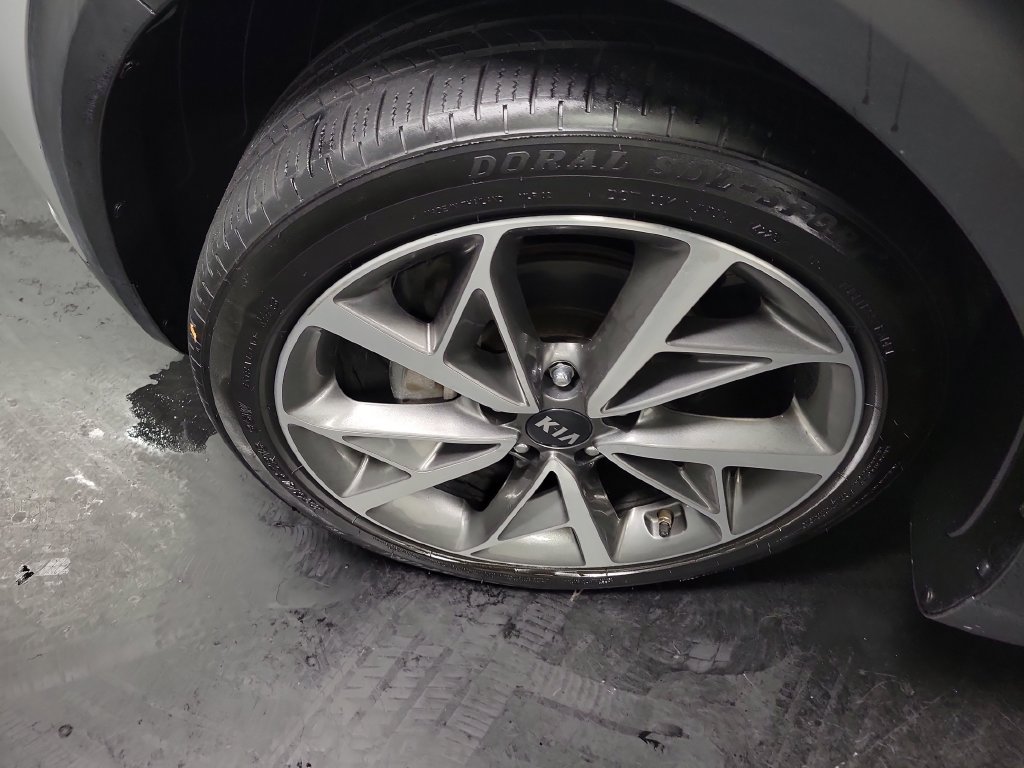 Used 2021 Kia Niro Touring FWD image 13