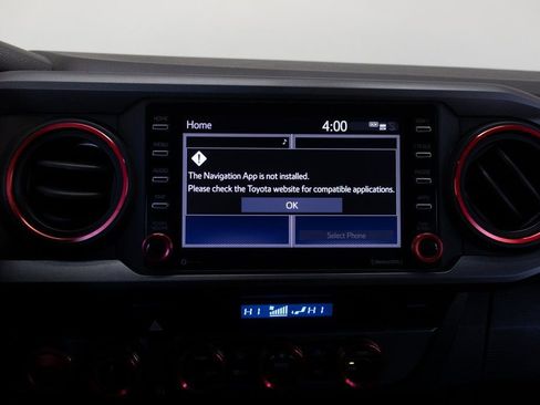 Used 2023 Toyota Tacoma TRD Off-Road image 31