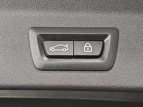 Used 2019 BMW X3 sDrive30i w/ Premium Package RWD image 31