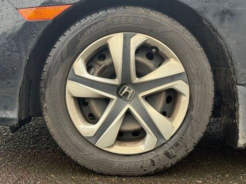 Used 2017 Honda Civic LX image 9