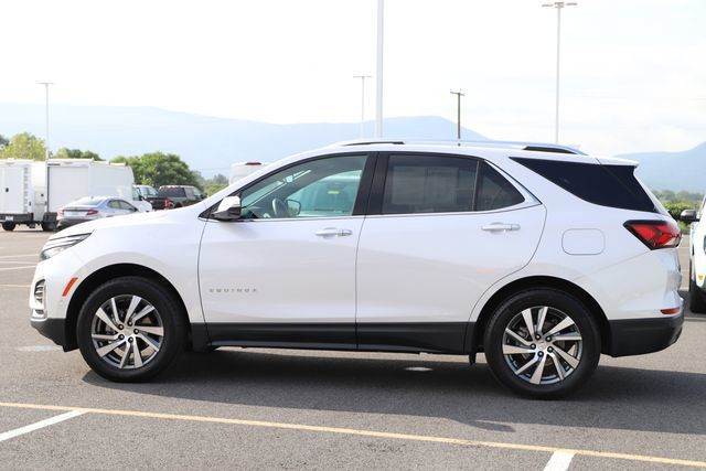 Used 2024 Chevrolet Equinox Premier AWD/4WD image 2