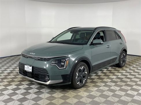 Used 2023 Kia Niro Wave image 1
