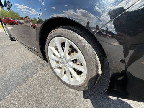 Used 2013 Lexus CT 200h w/ Premium Pkg w/Navigation FWD image 21