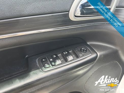 Used 2019 Jeep Grand Cherokee Limited AWD/4WD image 17