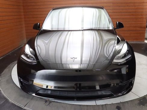 Used 2022 Tesla Model Y Performance image 2