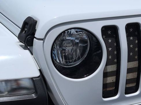 Used 2020 Jeep Wrangler Unlimited Sahara AWD/4WD image 10
