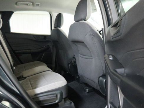 Used 2022 Ford Escape SE w/ Cold Weather Package image 11