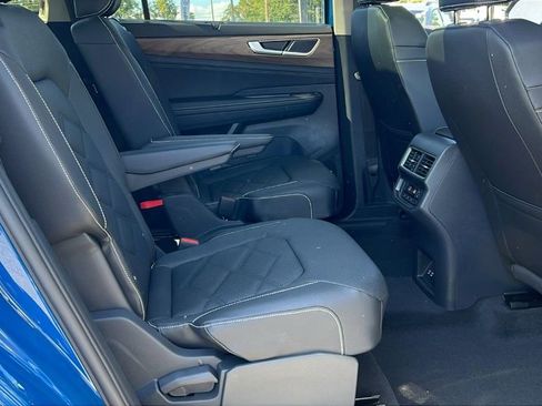 New 2026 Volkswagen Atlas SE AWD/4WD image 11