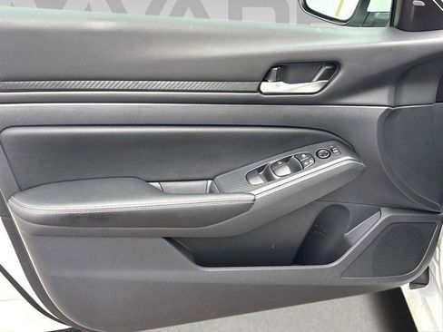 Used 2025 Nissan Altima 2.5 SV w/ SV Special Edition Package FWD image 20