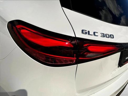 Used 2026 Mercedes-Benz GLC 300 image 25