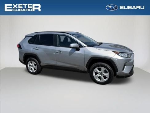 Used 2021 Toyota RAV4 XLE w/ Convenience Package AWD/4WD image 3