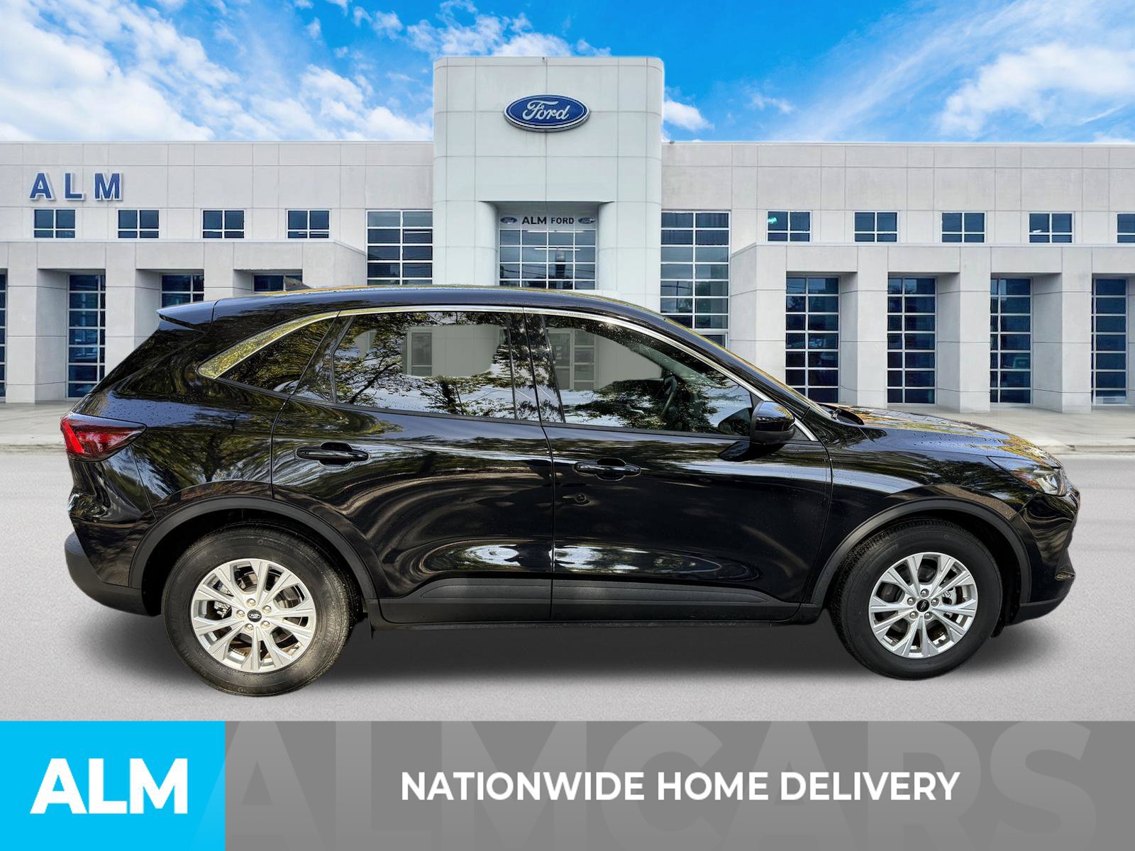 Used 2023 Ford Escape Active w/ Tech Pack #2 FWD image 4
