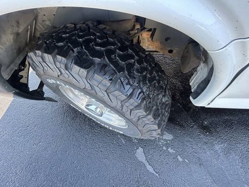 Used 2020 Chevrolet Express 2500 2500 3dr Cargo Van w/ Driver Convenience Package image 31