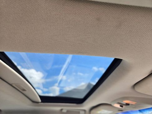 Used 2010 Ford Fusion Hybrid FWD image 24