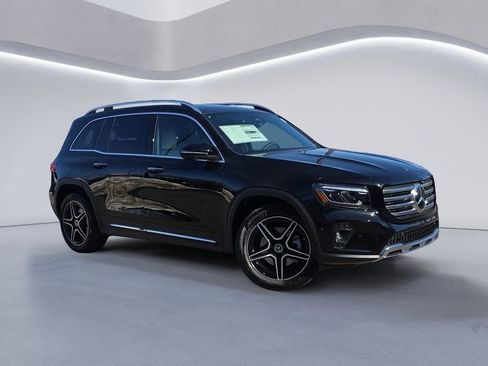 New 2026 Mercedes-Benz GLB 250 4MATIC image 2