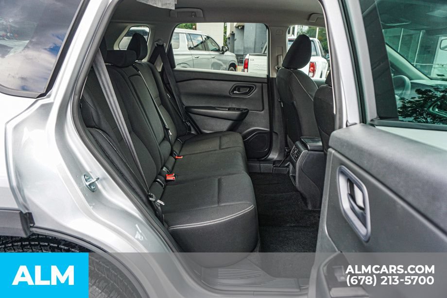 Used 2024 Nissan Rogue S FWD image 21