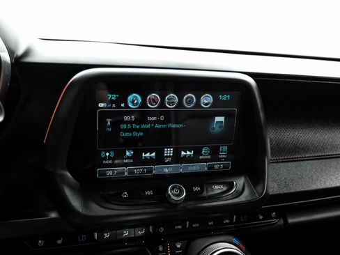 Used 2017 Chevrolet Camaro LT image 31