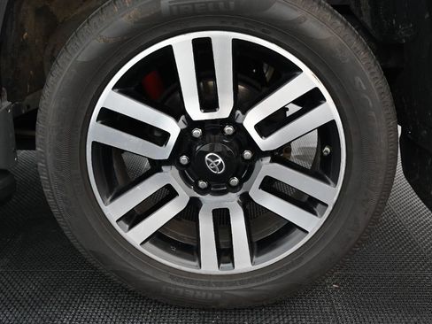 Used 2018 Toyota 4Runner Limited AWD/4WD image 47