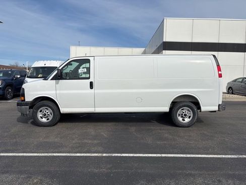 New 2026 GMC Savana 2500 Extended w/ Driver Convenience Package RWD image 9