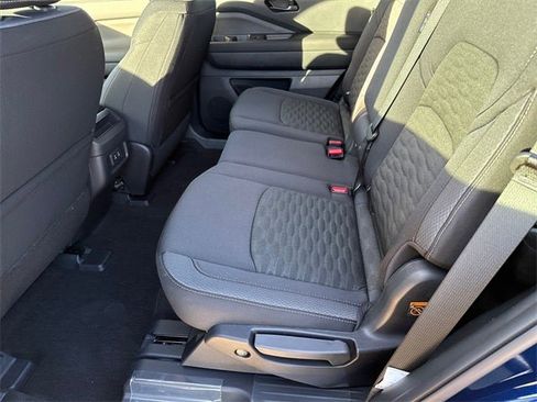 New 2026 Nissan Pathfinder SV image 17