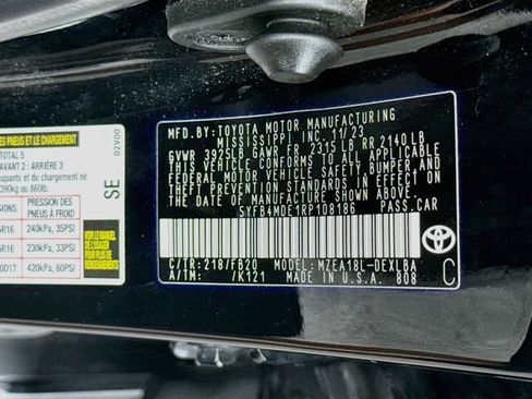 Used 2024 Toyota Corolla LE FWD image 37