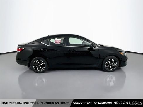 Certified 2025 Nissan Sentra SV FWD image 4