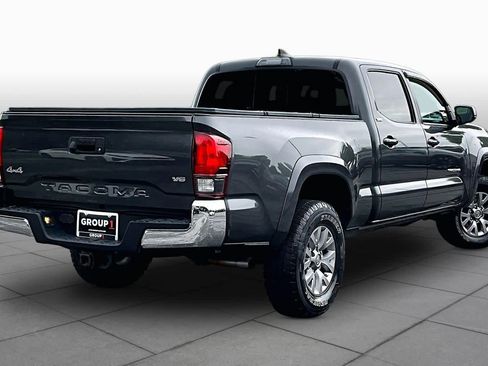 Used 2018 Toyota Tacoma SR5 AWD/4WD image 13