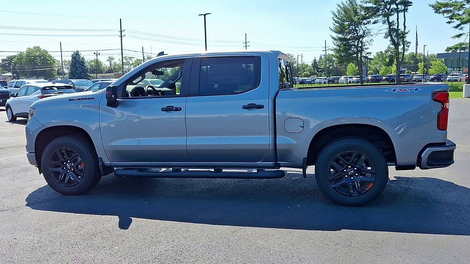New 2026 Chevrolet Silverado 1500 RST w/ Redline Edition AWD/4WD image 8