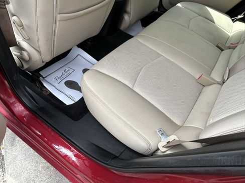 Used 2013 Chrysler 200 LX FWD image 9