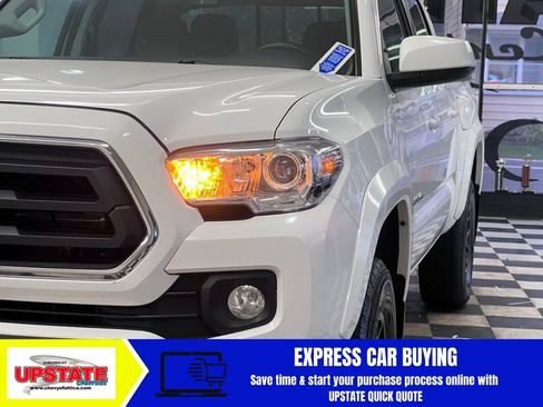 Used 2020 Toyota Tacoma SR5 image 4