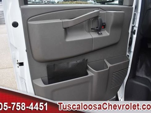 New 2025 Chevrolet Express 3500 Work Van w/ Power Convenience Package image 14