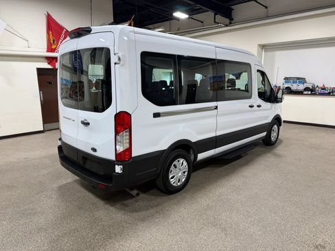 Used 2022 Ford Transit 350 XLT RWD image 8
